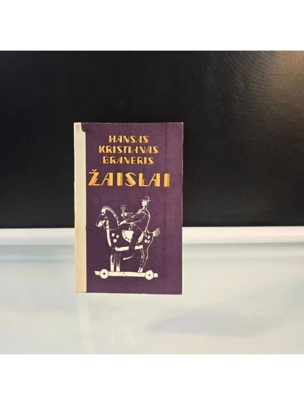 Žaislai (Toys) by Hans Christian Branner Lithuanian Language Book